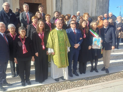 Parrocchia e schola cantorum in festa nel nome di don Tosi