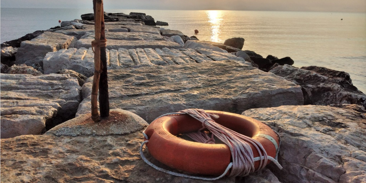 Un mare pieno di “respinti”