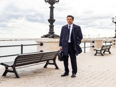 Gassmann dà un buon spessore psicologico all’avvocato Guerrieri, nuovo principe del foro