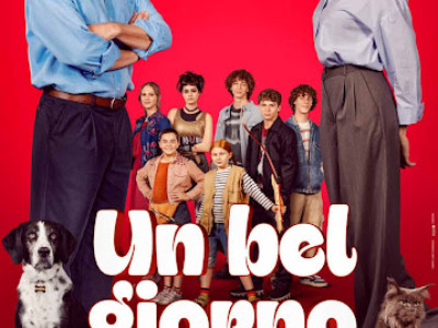 Una commedia a tema famigliare con la bella coppia De Luigi-Raffaele