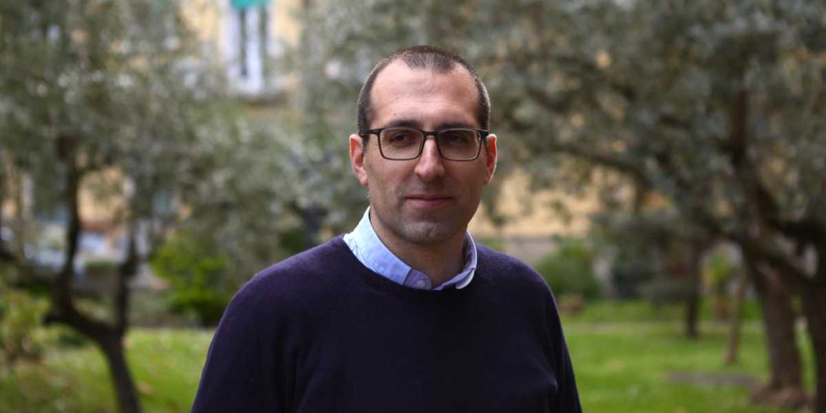 Un calcio al calcio senza storie