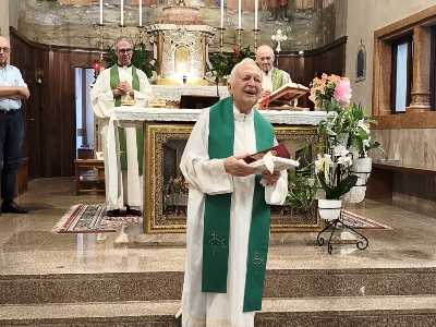 Don Zeno Carazzolo, prete da 65 anni