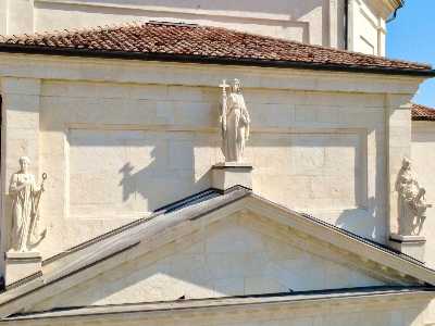 Tre nuove statue per la parrocchiale